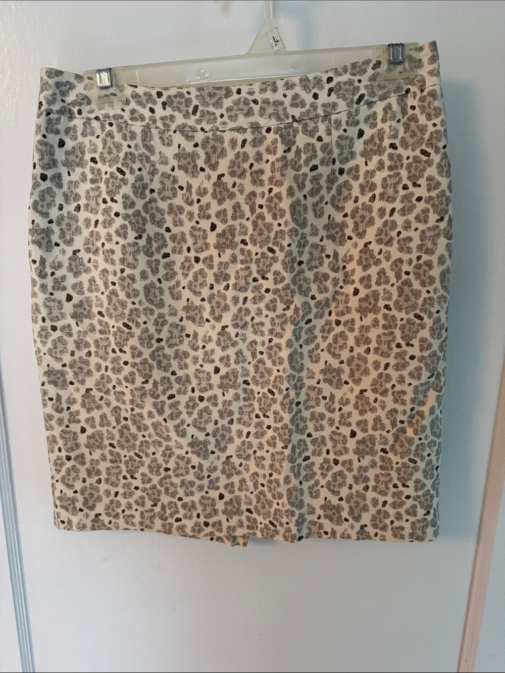 LOFT Cream and Gray Leopard Print Pencil Skirt